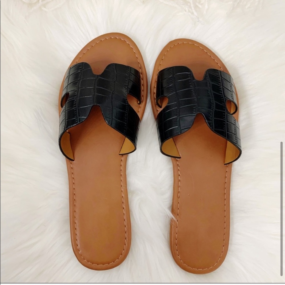 NEW Camila Sandal- in Black - Picture 5 of 6